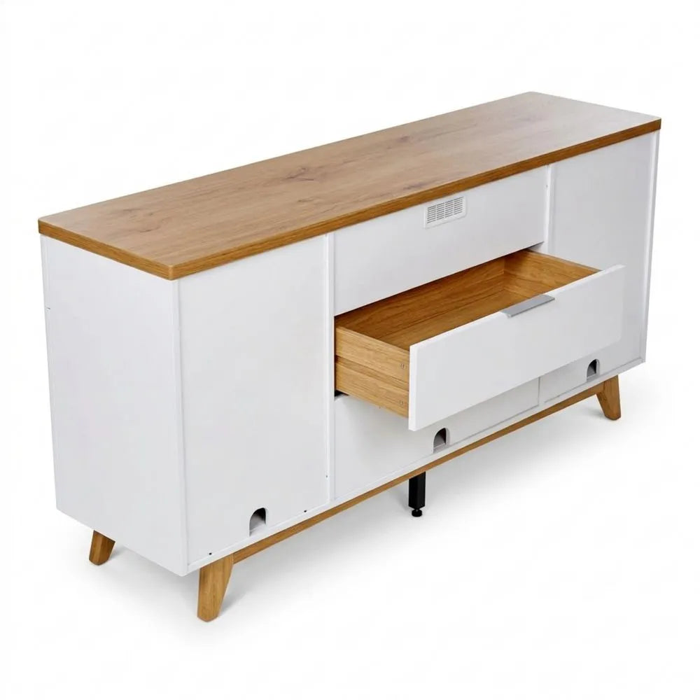 Modernes Sideboard mit Schubladen und Türen